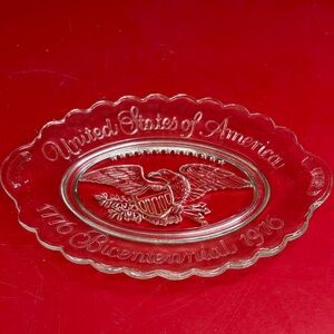 AVON VINTAGE United States Bicentennial Glass Plate